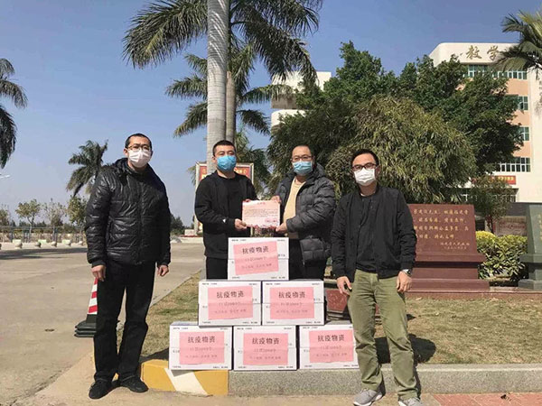我们在一起是出于同样的希望，，胜利对冠状病毒战争。。。。。。